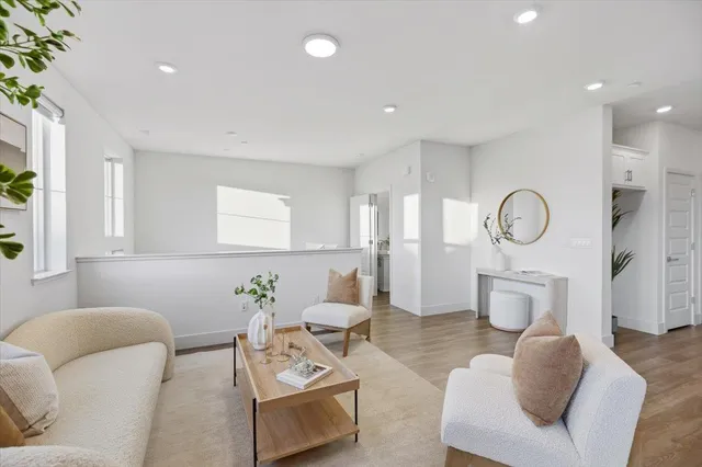 $1,288,000 | 921 Magnolia Terrace, Unit 7, Sunnyvale, CA 94086