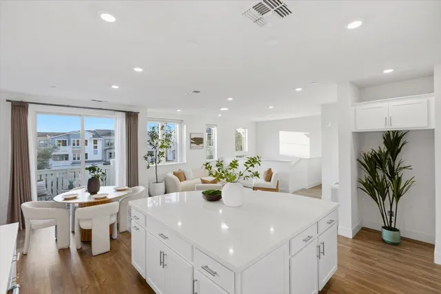 $1,288,000 | 921 Magnolia Terrace, Unit 7, Sunnyvale, CA 94086