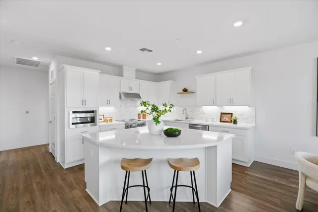 $1,288,000 | 921 Magnolia Terrace, Unit 7, Sunnyvale, CA 94086