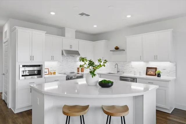 $1,288,000 | 921 Magnolia Terrace, Unit 7, Sunnyvale, CA 94086