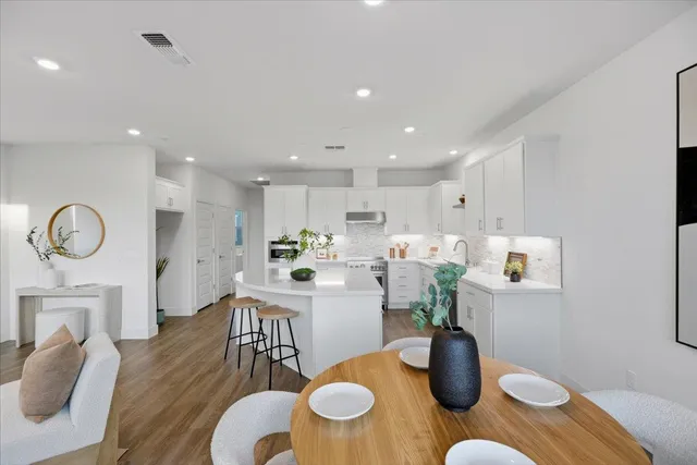 $1,288,000 | 921 Magnolia Terrace, Unit 7, Sunnyvale, CA 94086