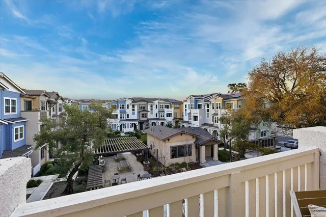 $1,288,000 | 921 Magnolia Terrace, Unit 7, Sunnyvale, CA 94086