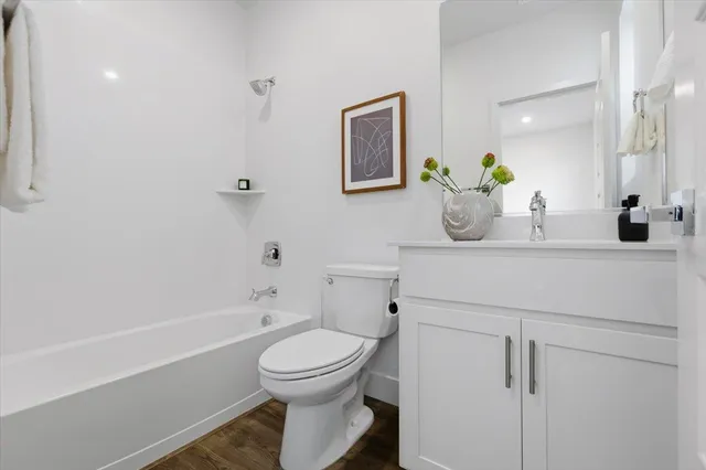 $1,288,000 | 921 Magnolia Terrace, Unit 7, Sunnyvale, CA 94086