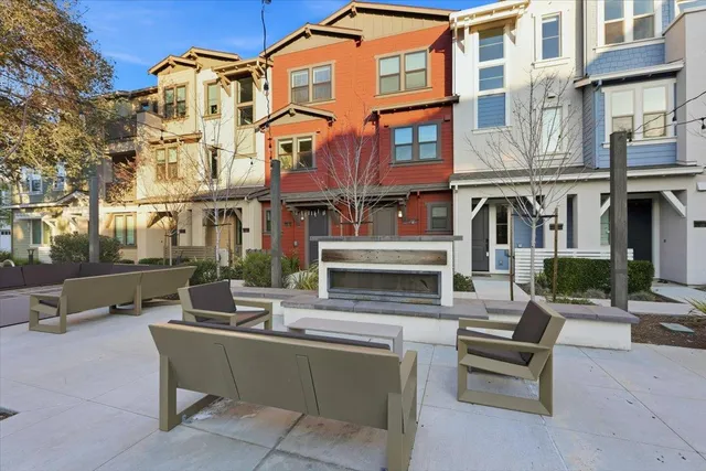 $1,288,000 | 921 Magnolia Terrace, Unit 7, Sunnyvale, CA 94086