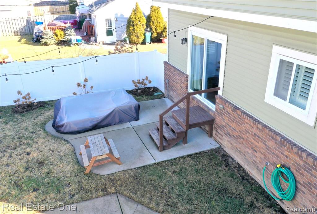 3015 Wakefield Road Berkley, MI 48072 - Photo 5 of 40