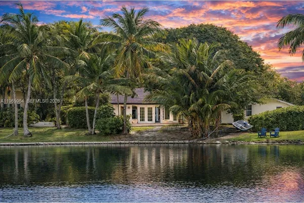 $935,000 | 7355 Poinciana Court, Miami Lakes, FL 33014