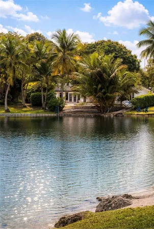 $935,000 | 7355 Poinciana Court, Miami Lakes, FL 33014