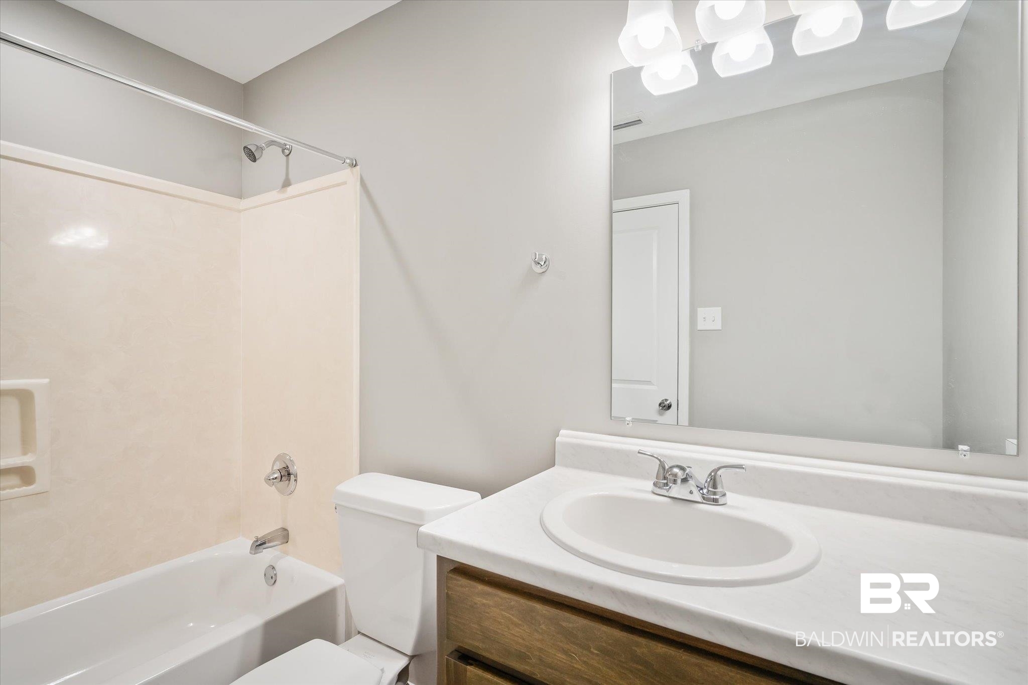 7070 South Laverne Drive Mobile, AL 36618 - Photo 15 of 20