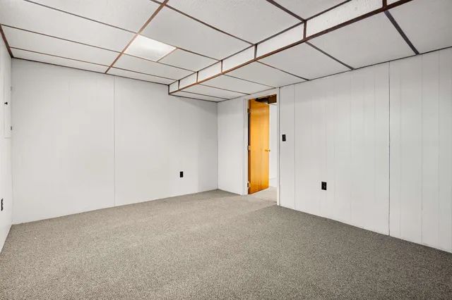 $2,900 | 206 Cardinal Lane, Tyngsborough, MA 01879