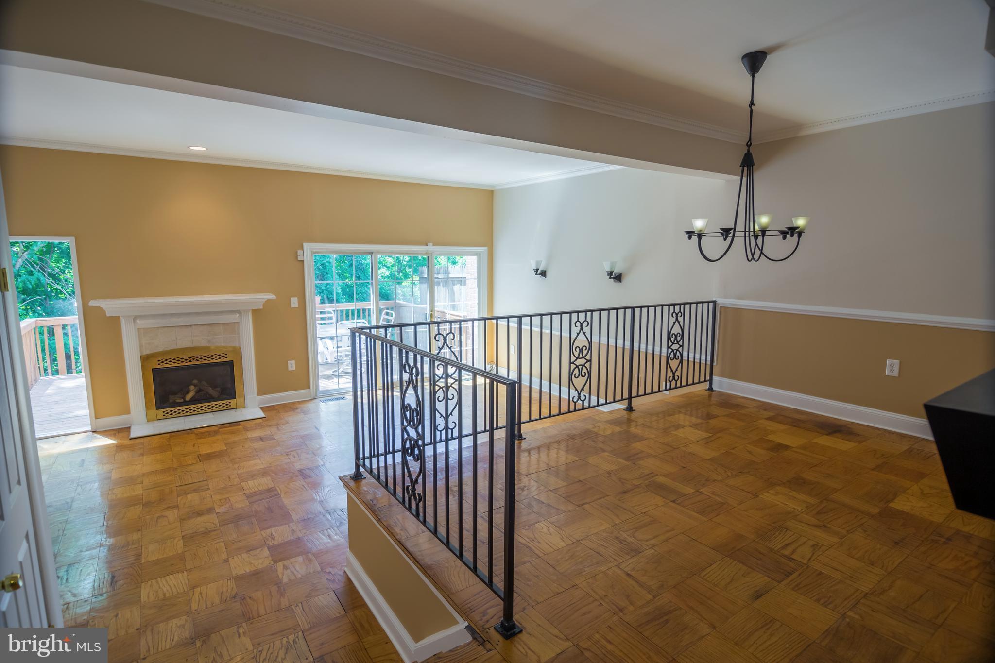 1923 Greenberry Road Baltimore, MD 21209 - Photo 5 of 23 Dining Room