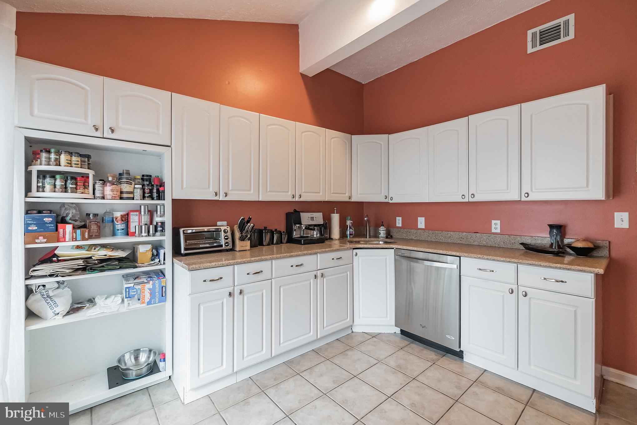 1202 South Clinton Street Baltimore, MD 21224 - Photo 9 of 30