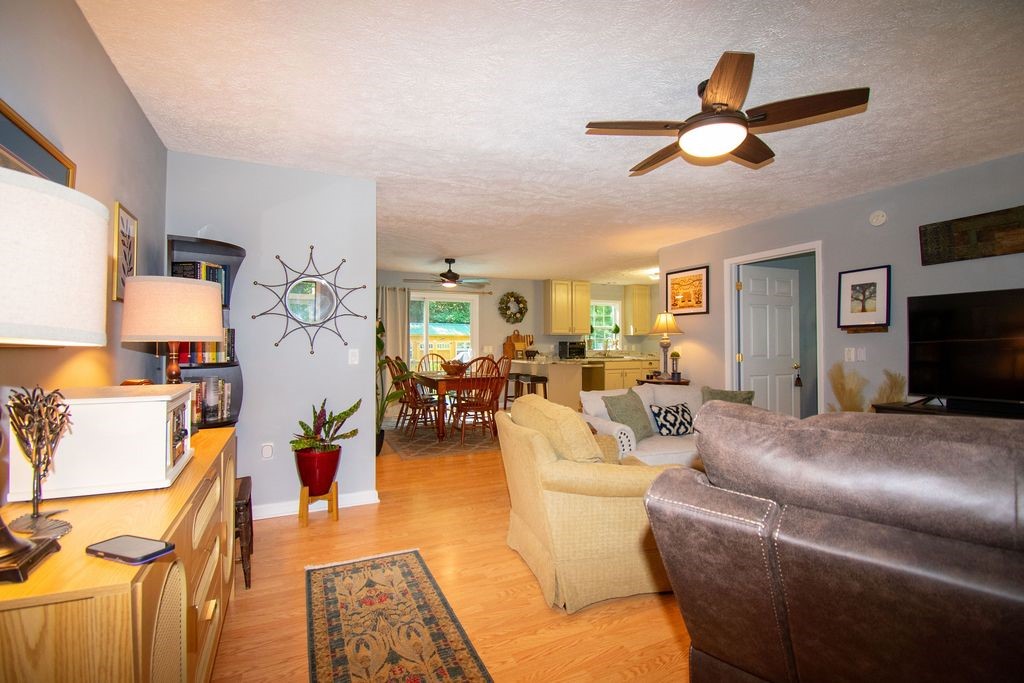 640 Lancelot Drive Reedville, VA 22539 - Photo 3 of 39
