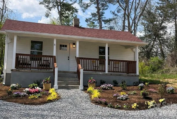 $395,000 | 5 White Avenue, Asheville, NC 28803