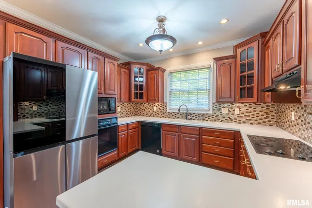 $459,000 | 306 Arbor Drive, Carterville, IL 62918