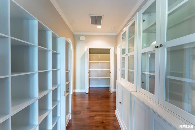 $459,000 | 306 Arbor Drive, Carterville, IL 62918