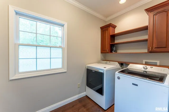 $459,000 | 306 Arbor Drive, Carterville, IL 62918