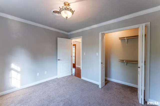 $459,000 | 306 Arbor Drive, Carterville, IL 62918