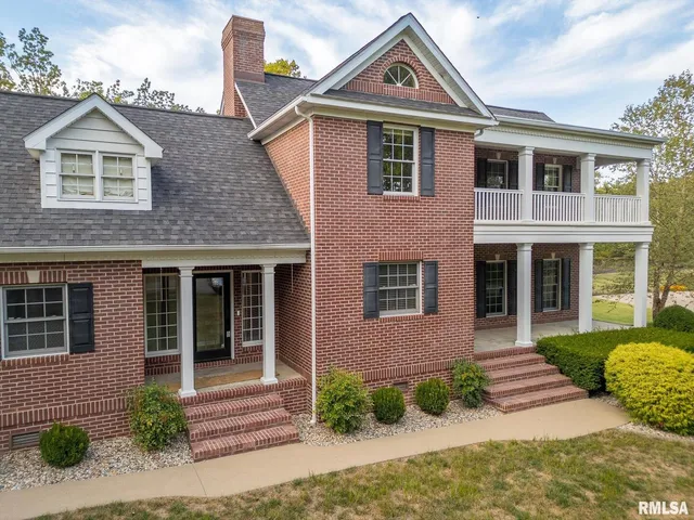 $459,000 | 306 Arbor Drive, Carterville, IL 62918