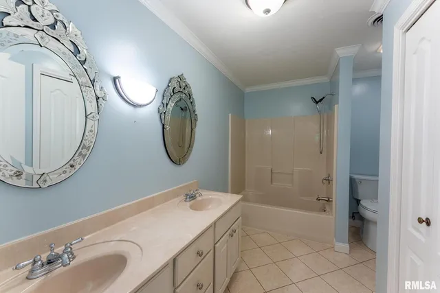 $459,000 | 306 Arbor Drive, Carterville, IL 62918