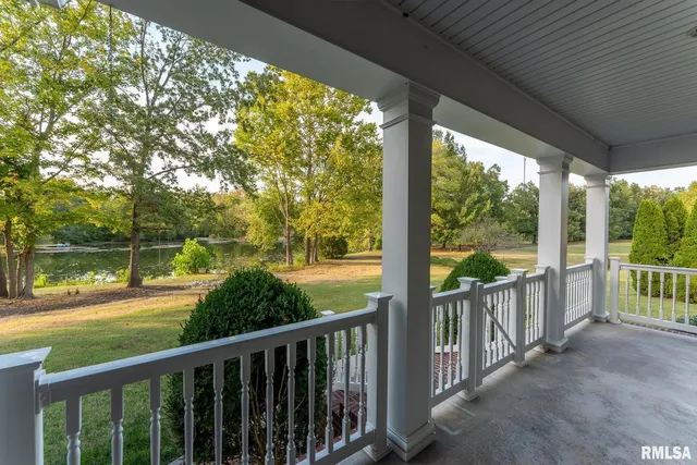 $459,000 | 306 Arbor Drive, Carterville, IL 62918