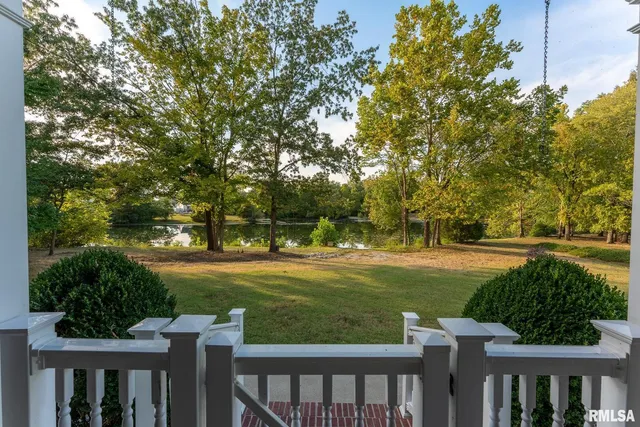 $459,000 | 306 Arbor Drive, Carterville, IL 62918