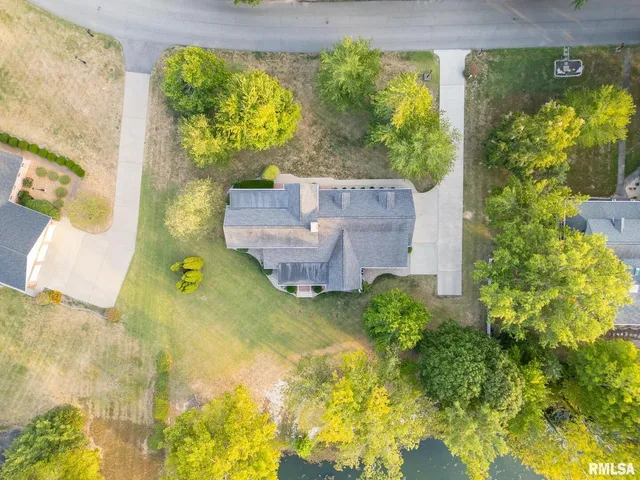 $459,000 | 306 Arbor Drive, Carterville, IL 62918