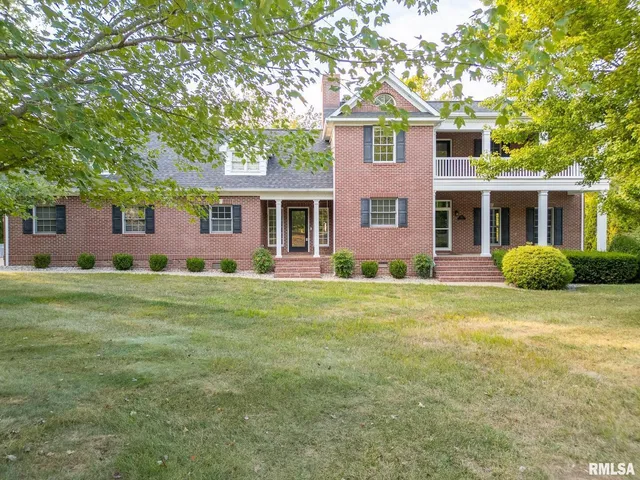 $459,000 | 306 Arbor Drive, Carterville, IL 62918