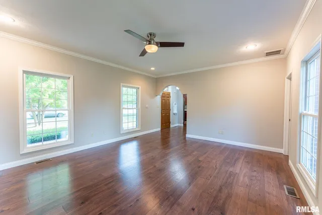 $459,000 | 306 Arbor Drive, Carterville, IL 62918