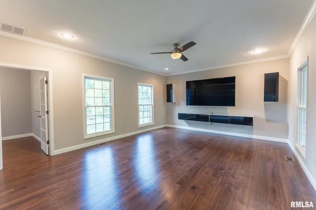 $459,000 | 306 Arbor Drive, Carterville, IL 62918