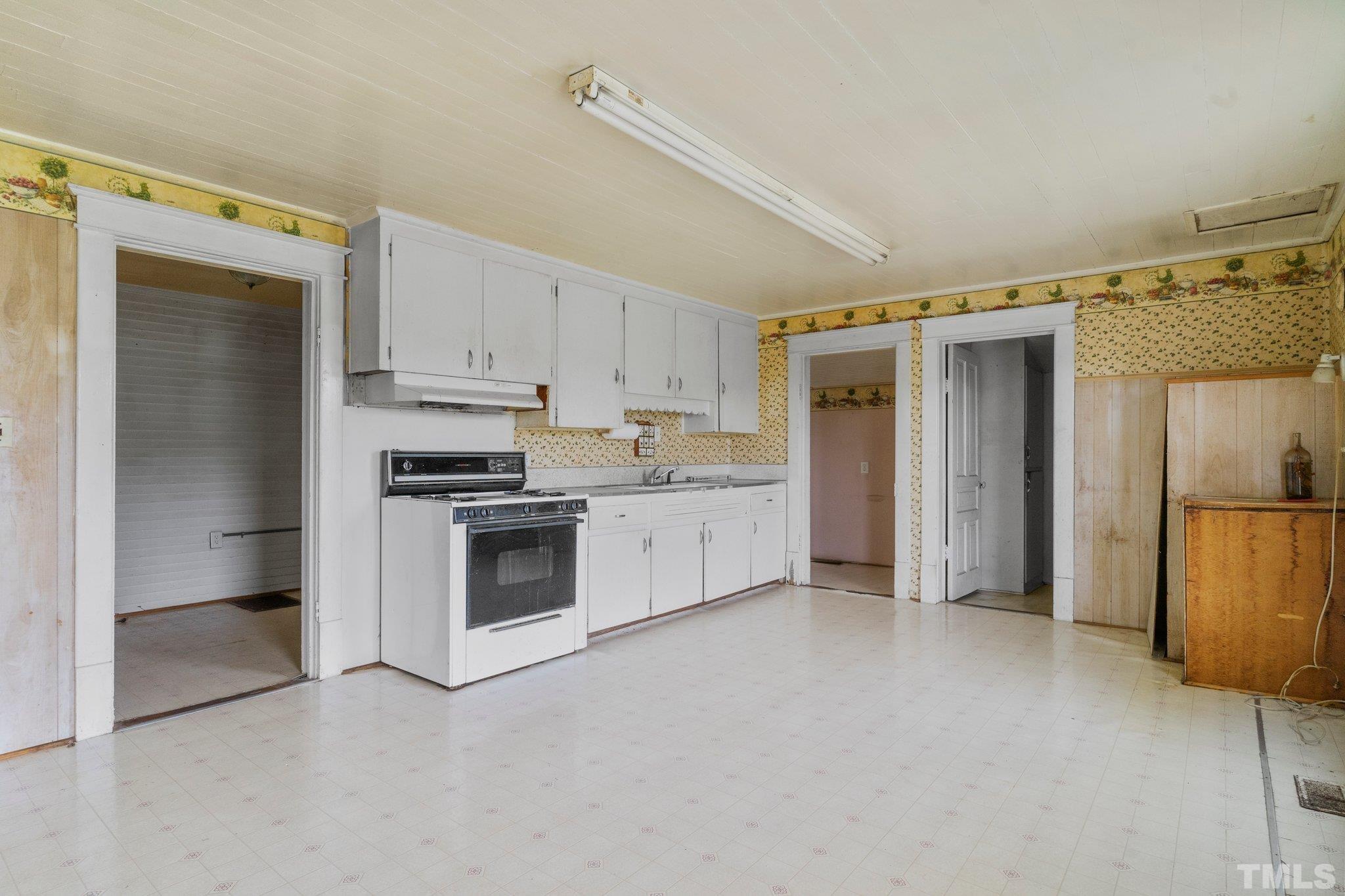 2705 Highway 27 Coats, NC 27521 - Photo 16 of 29 Gallery Image 16