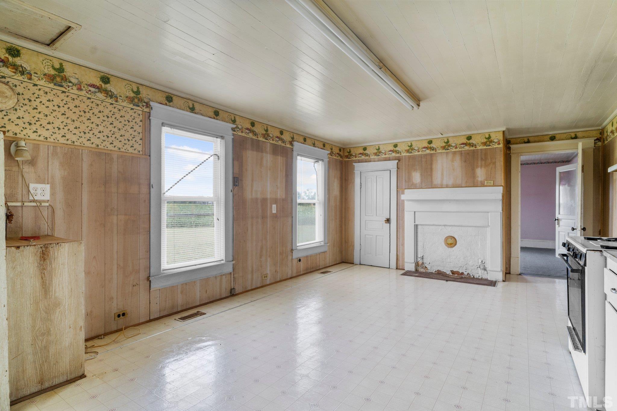 2705 Highway 27 Coats, NC 27521 - Photo 17 of 29 Gallery Image 17
