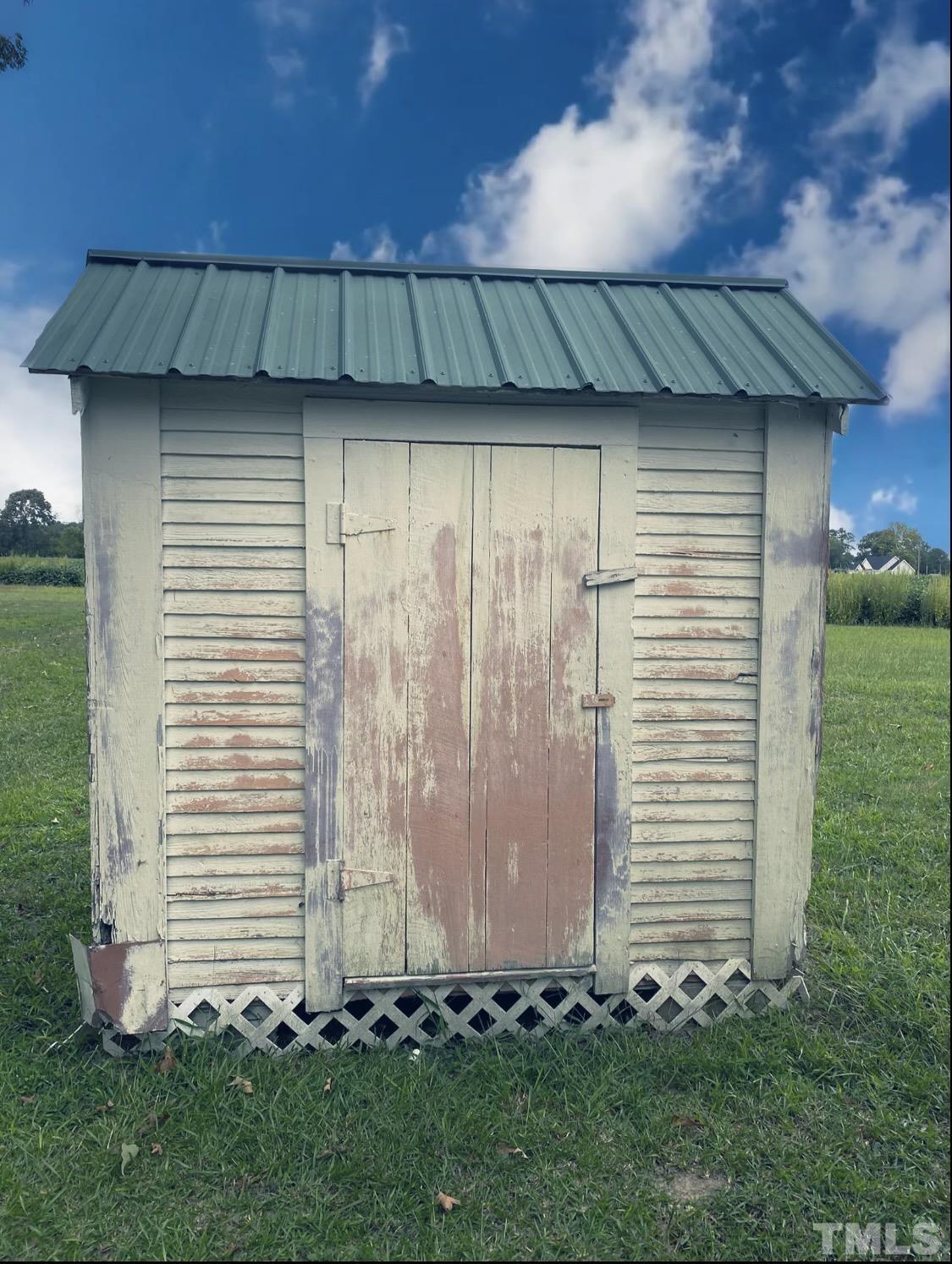 2705 Highway 27 Coats, NC 27521 - Photo 5 of 29 Gallery Image 5