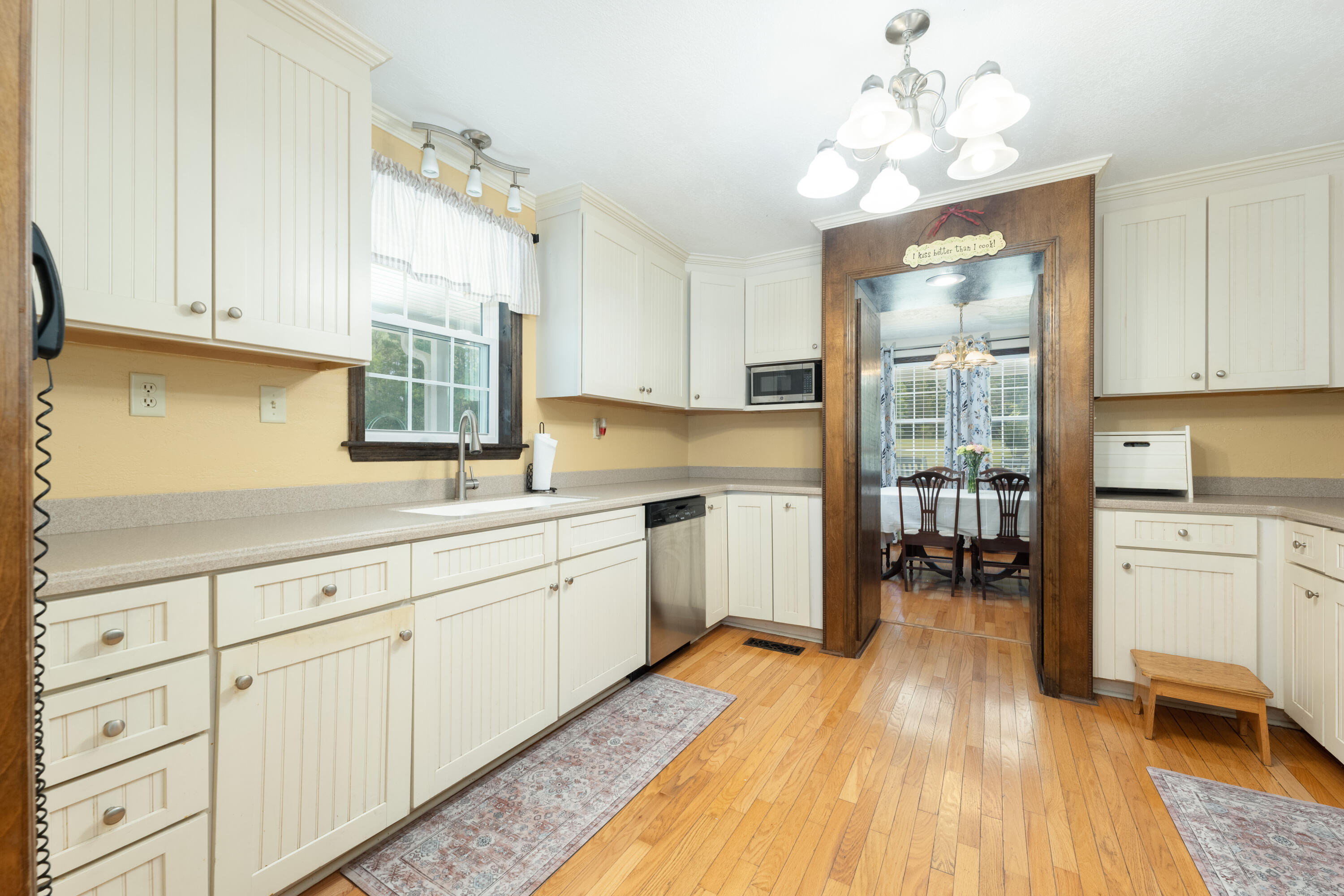 523 Von Hollen Road Bonneau, SC 29431 - Photo 14 of 38 P1038721-Edit