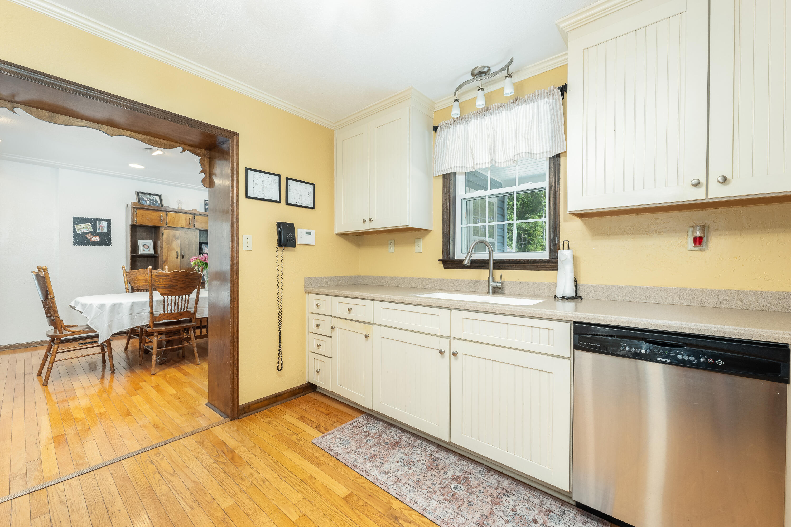 523 Von Hollen Road Bonneau, SC 29431 - Photo 15 of 38 P1038733-Edit