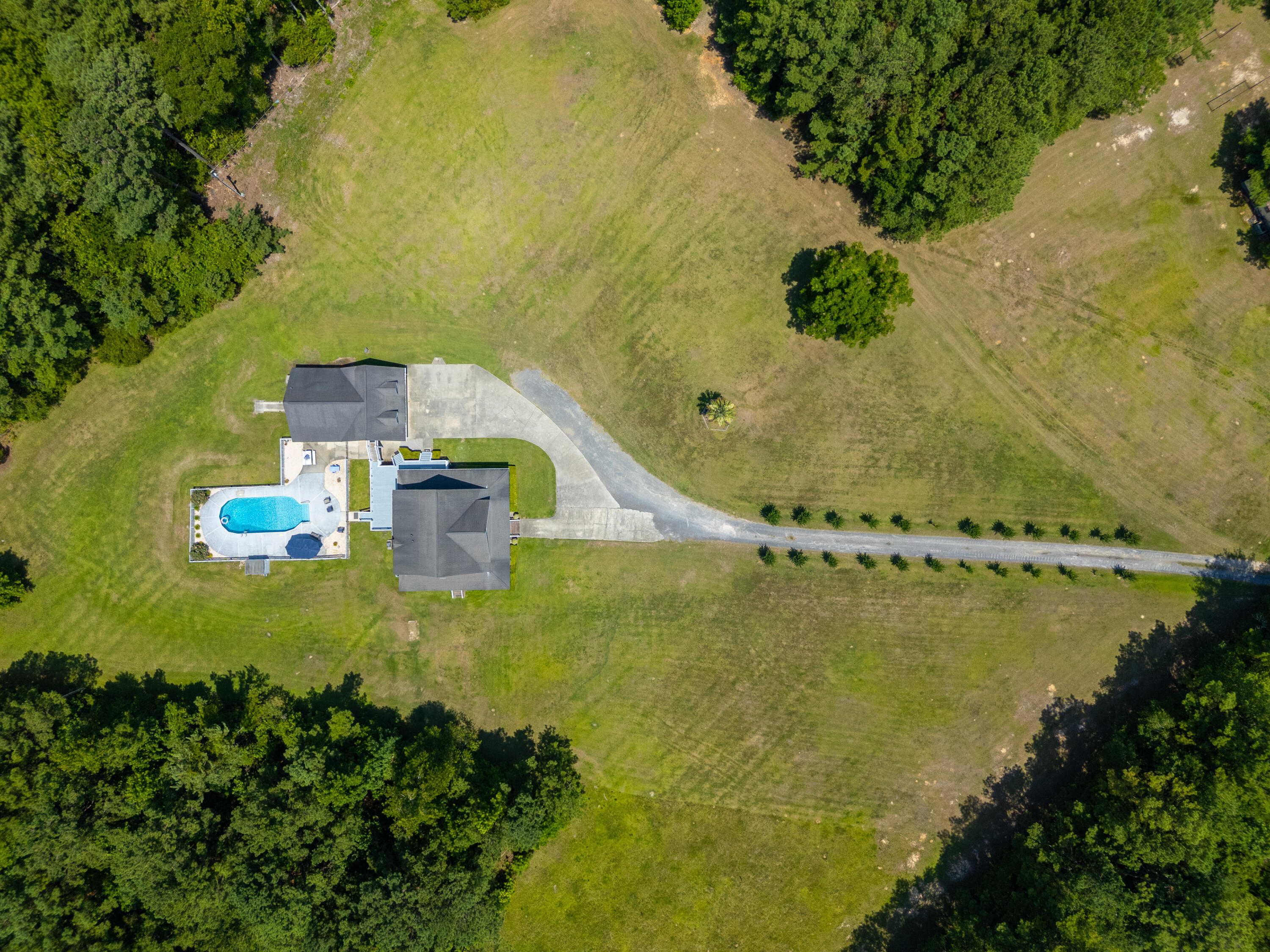 523 Von Hollen Road Bonneau, SC 29431 - Photo 33 of 38 DJI_20240705122145_0011_D