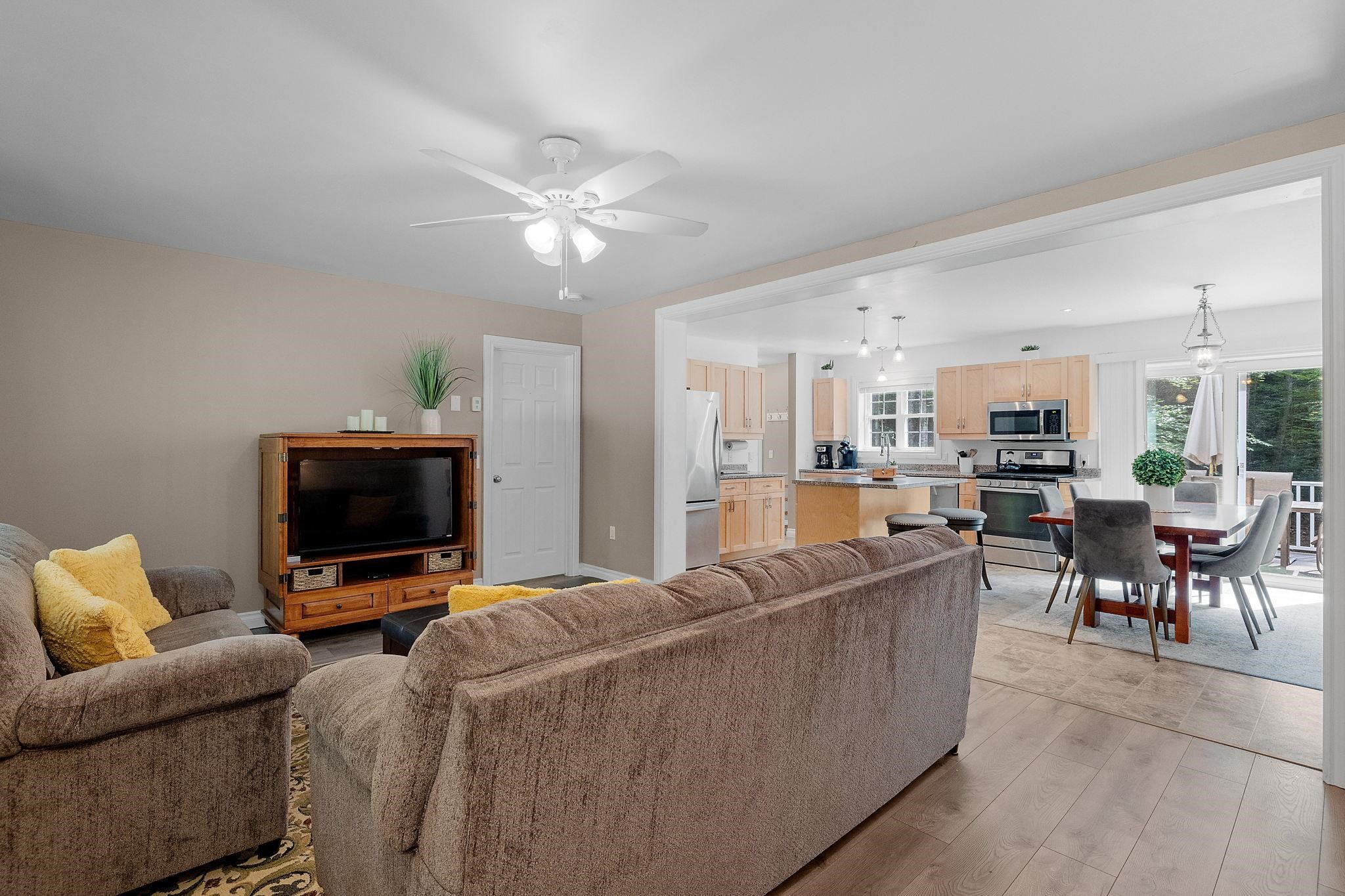 33 Carter Mountain Road New Hampton, NH 03256 - Photo 2 of 40