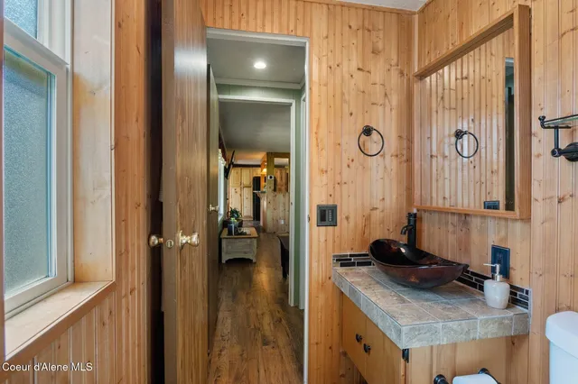 $263,000 | 302 School Street, Unit 18, Hope, ID 83836