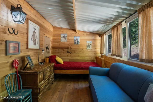 $263,000 | 302 School Street, Unit 18, Hope, ID 83836