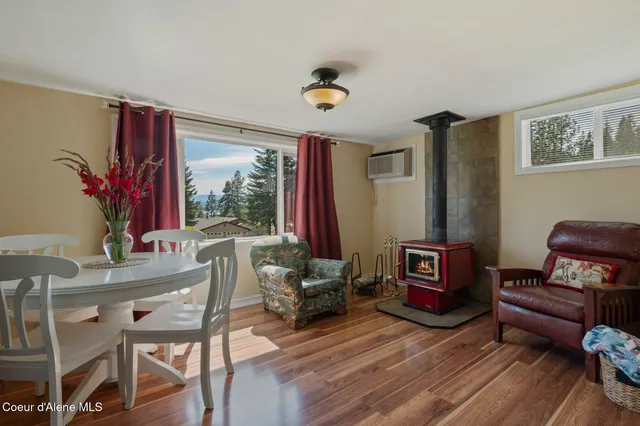 $263,000 | 302 School Street, Unit 18, Hope, ID 83836