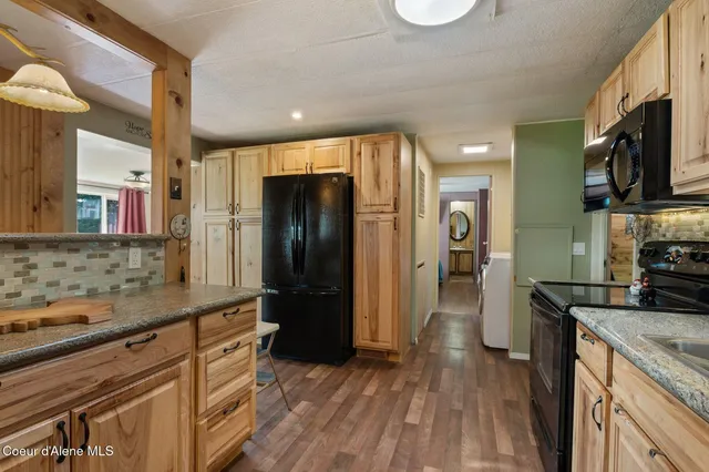 $263,000 | 302 School Street, Unit 18, Hope, ID 83836