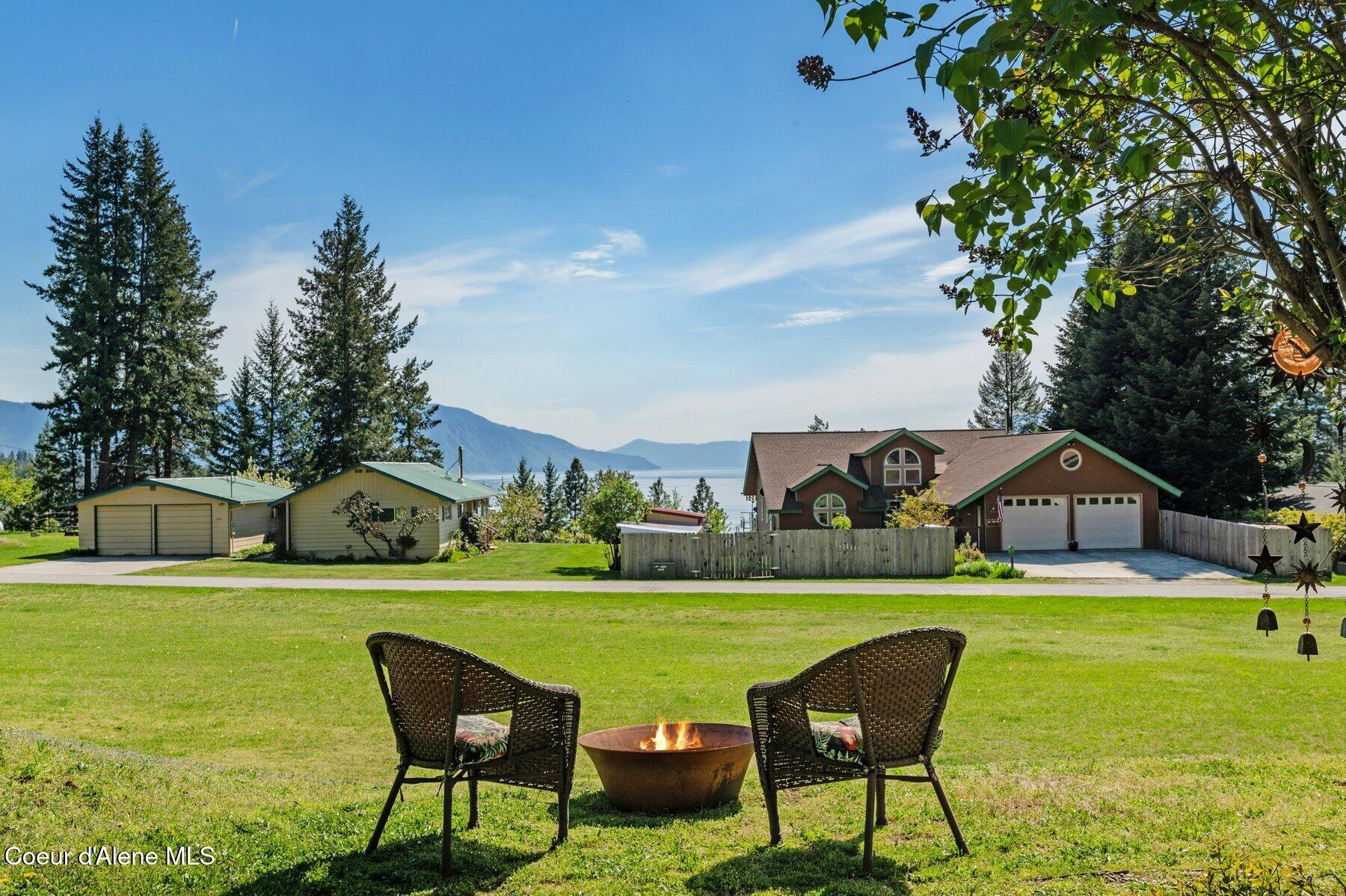 302 School Street, Unit 18 Hope, ID 83836 - Photo 4 of 34 Front-row seat to dazzling sunsets