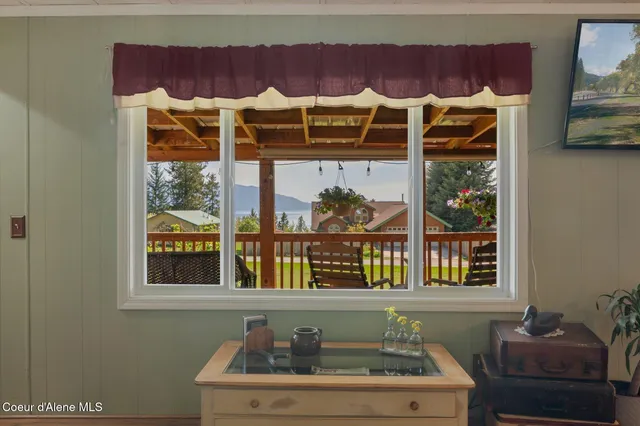 $263,000 | 302 School Street, Unit 18, Hope, ID 83836