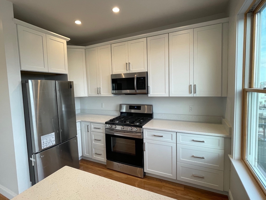 245 Chelsea Street, Unit 4 Boston, MA 02128 - Photo 3 of 11