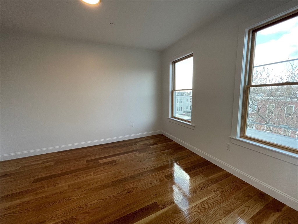 245 Chelsea Street, Unit 4 Boston, MA 02128 - Photo 7 of 11