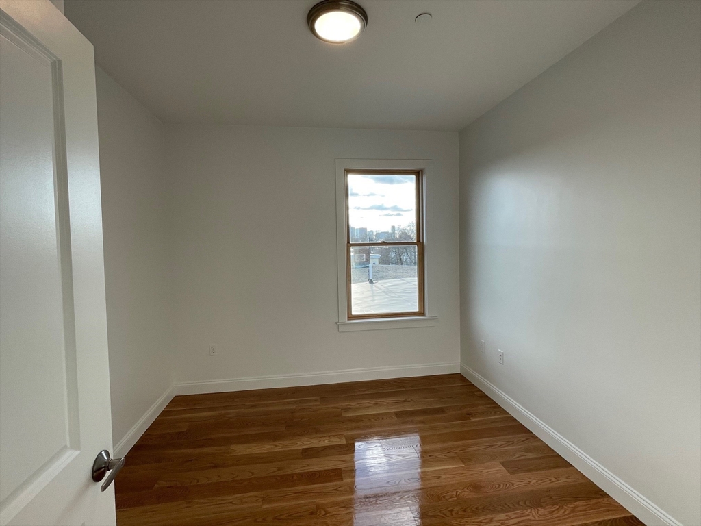 245 Chelsea Street, Unit 4 Boston, MA 02128 - Photo 8 of 11