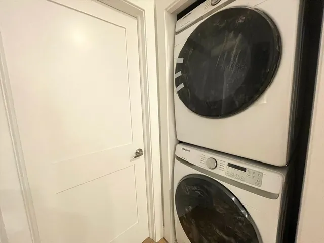 $2,895 | 245 Chelsea Street, Unit 4, Boston, MA 02128