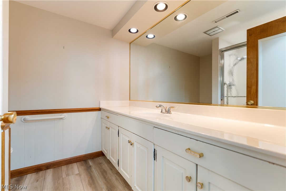 2240 Devonshire Road Northwest Canton, OH 44708 - Photo 23 of 36 2nd full bath.