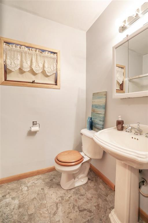 988 Pine Glenn Road Pulaski, PA 16143 - Photo 9 of 12 Gallery Image 9