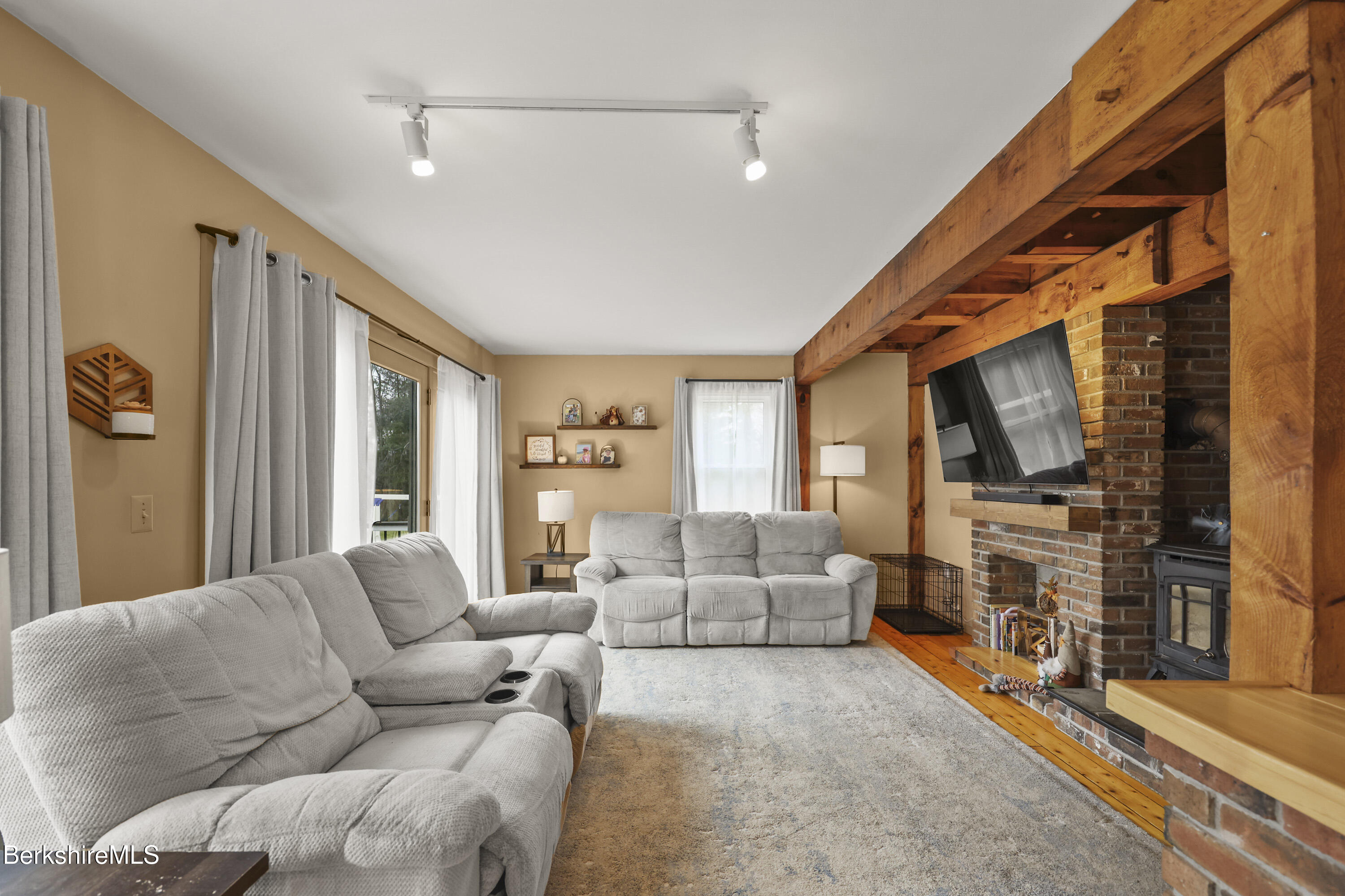 573 Stafford Hill Road Cheshire, MA 01225 - Photo 17 of 44 Living Room