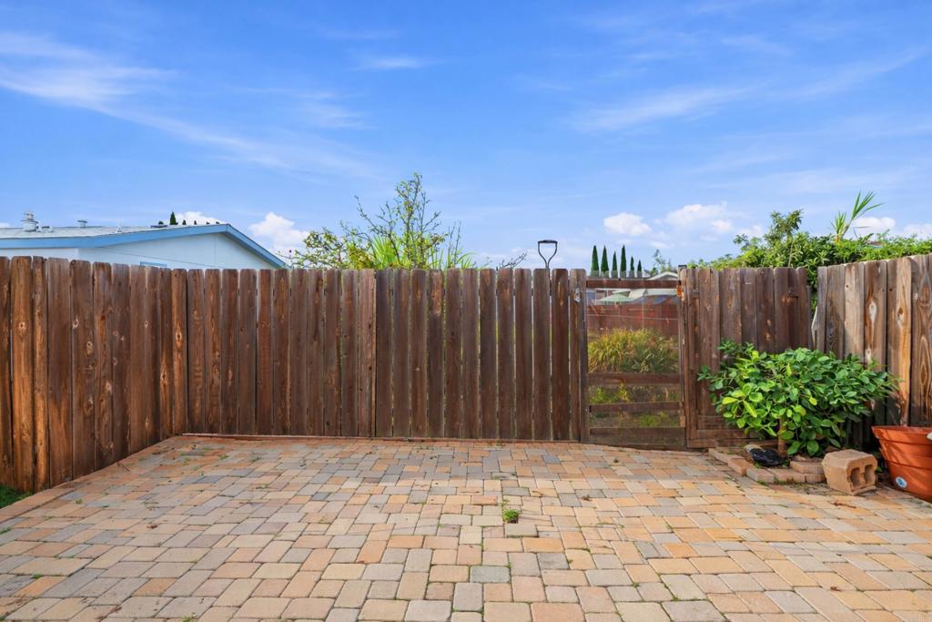 12824 Granada Drive, Unit 322 Poway, CA 92064 - Photo 21 of 26